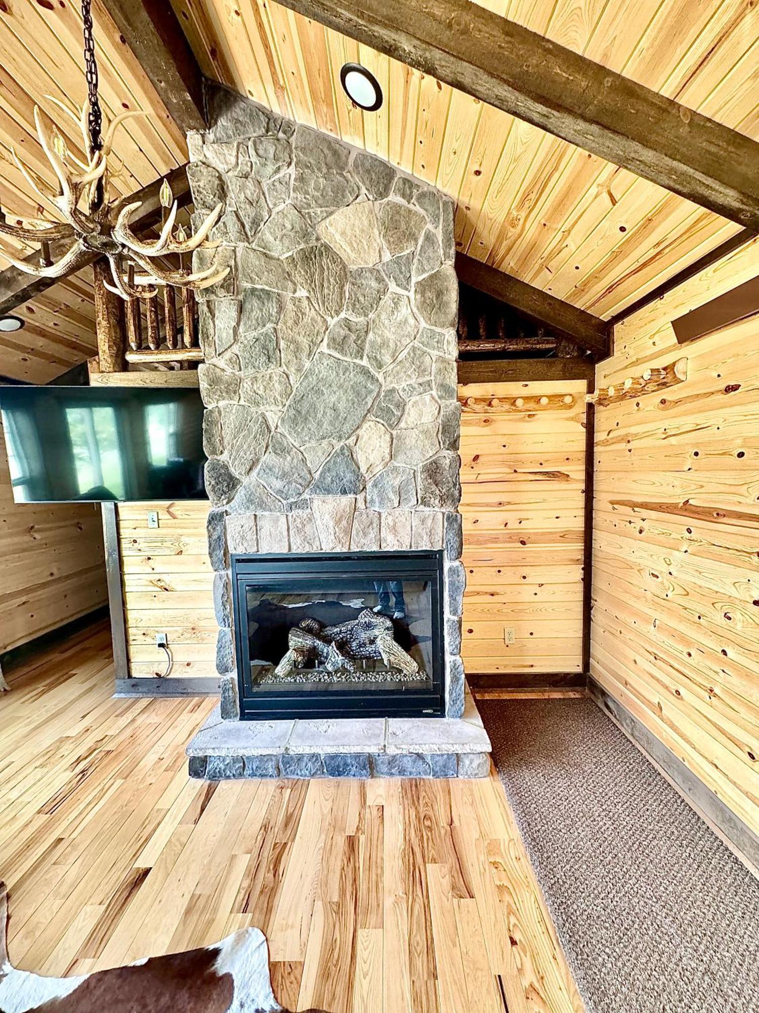 The Lodge At Devils Tower Exteriör bild