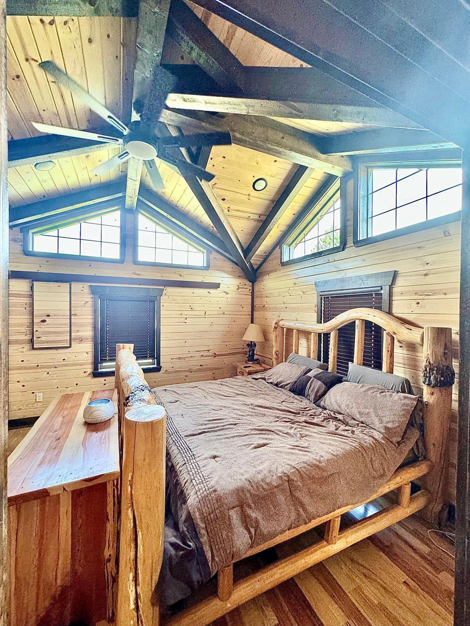 The Lodge At Devils Tower Exteriör bild