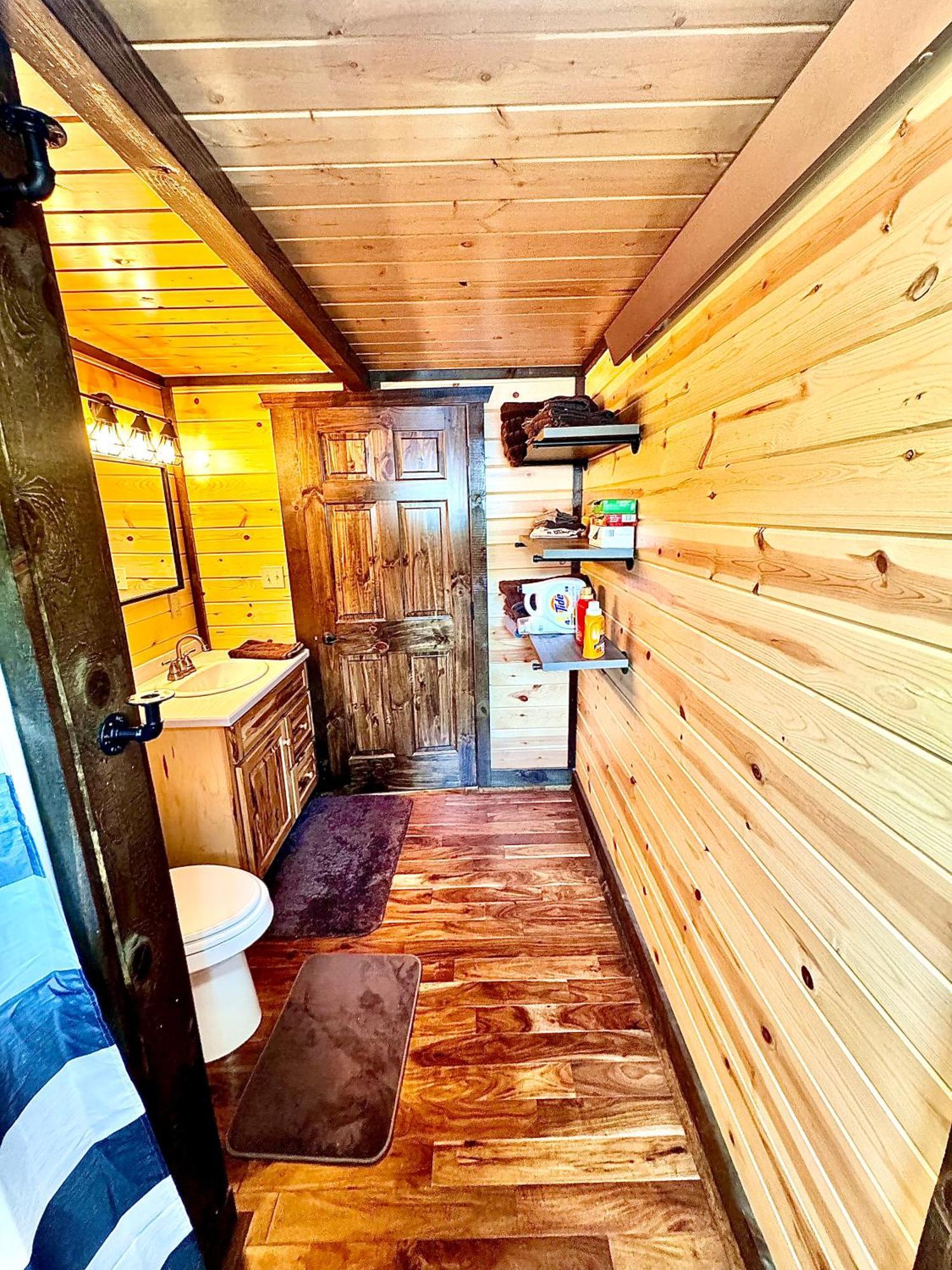 The Lodge At Devils Tower Exteriör bild