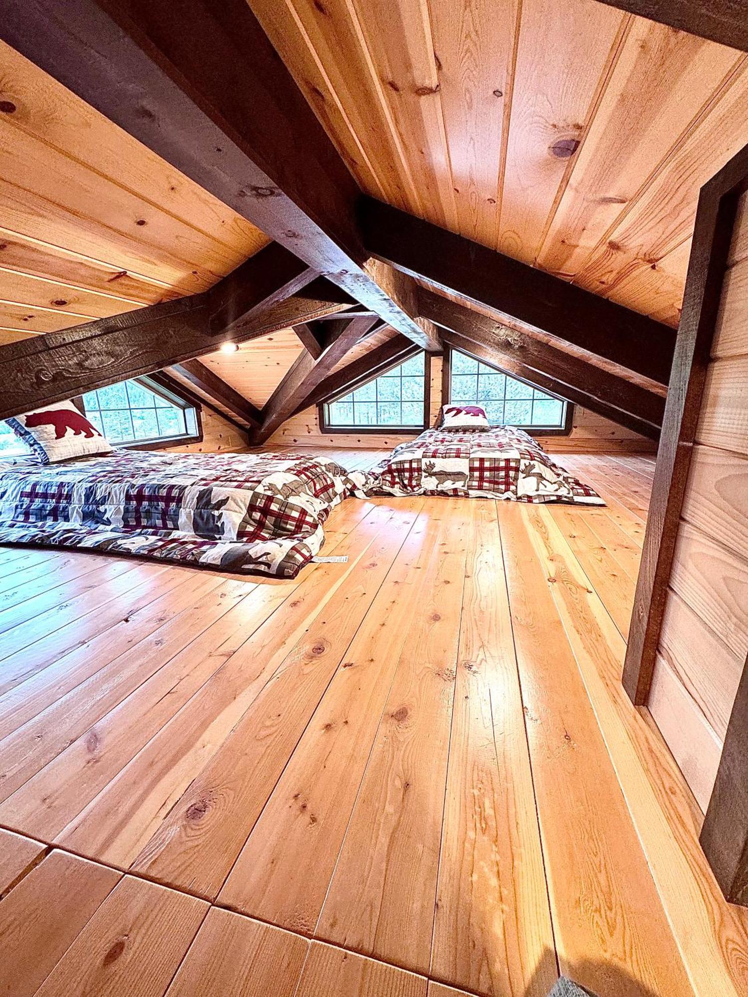 The Lodge At Devils Tower Exteriör bild