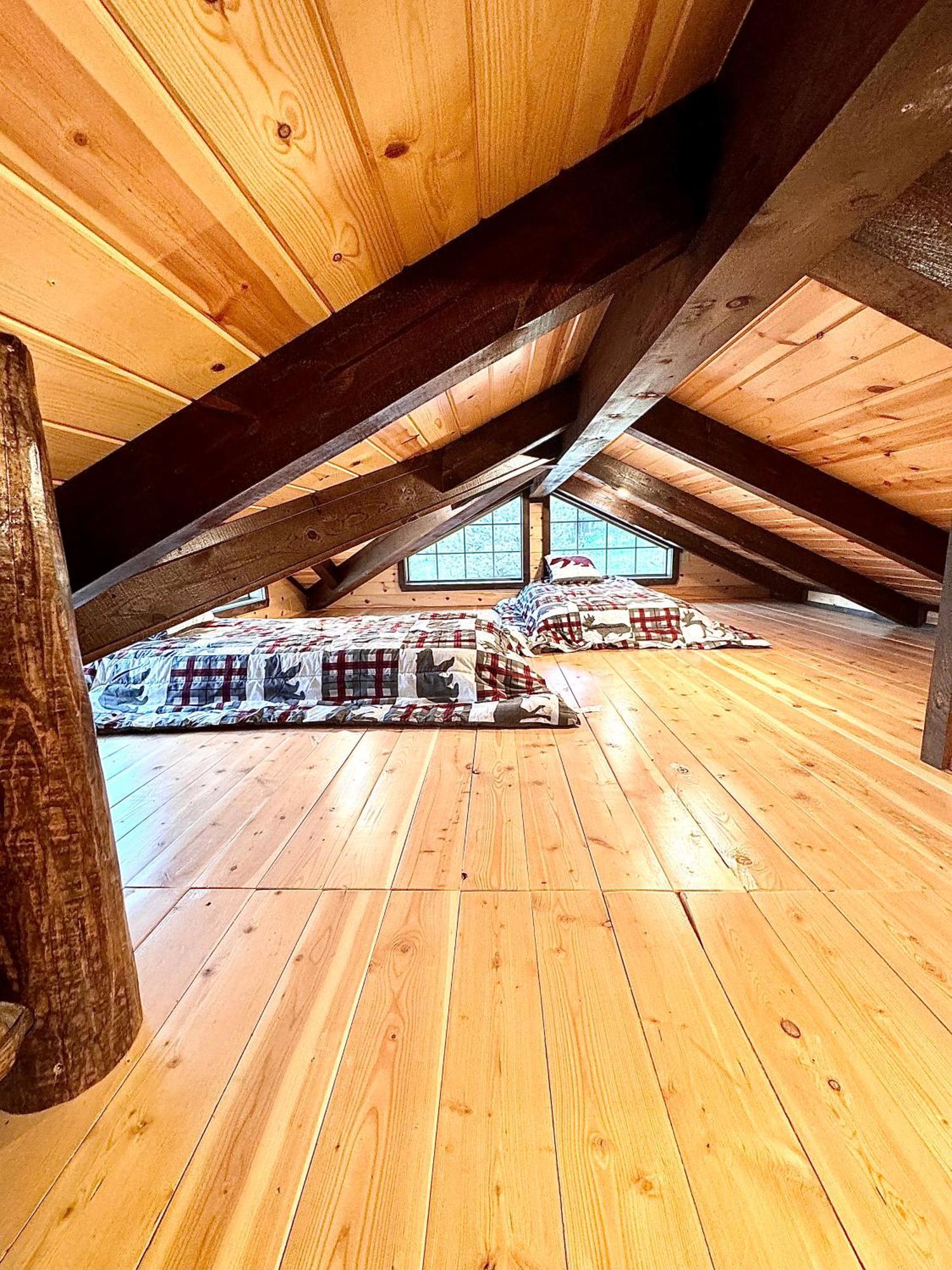 The Lodge At Devils Tower Exteriör bild